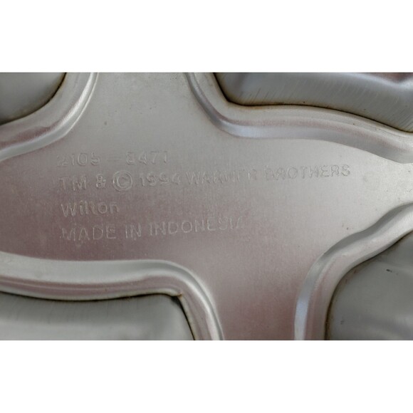 VTG Wilton Looney Tunes Sylvester & Tweety Bird Mini Cake Pan Cupcakes 6 Cavity - Picture 3 of 7